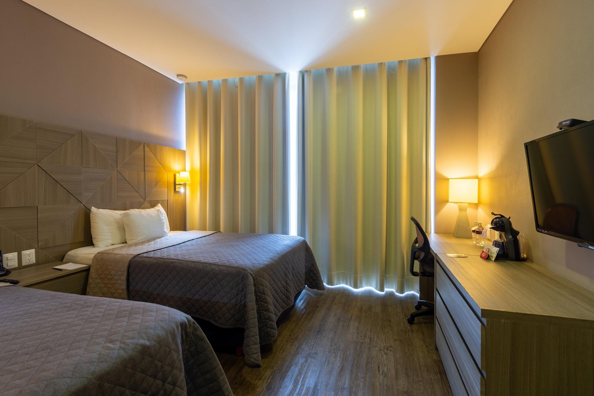 Hotel Glow Point - Mulza León Eksteriør bilde